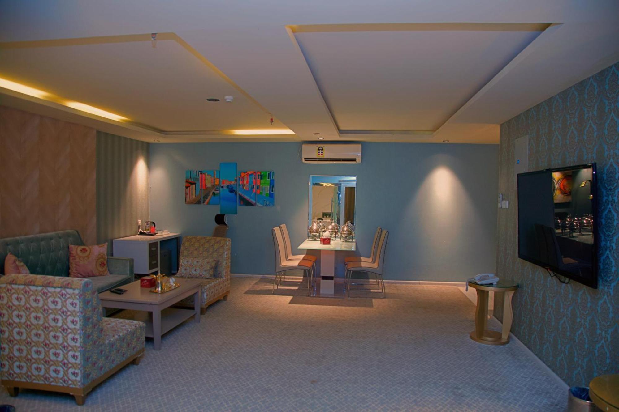 Sharz Hotel Бурайда Экстерьер фото
