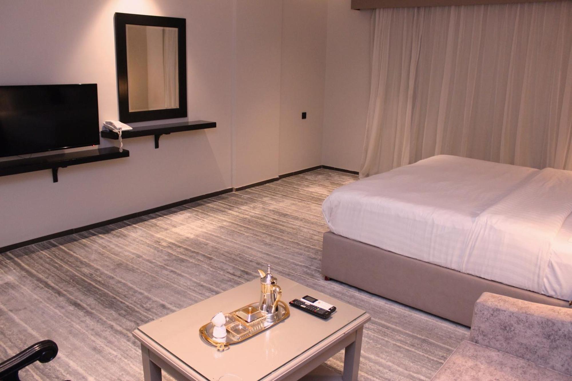 Sharz Hotel Бурайда Экстерьер фото