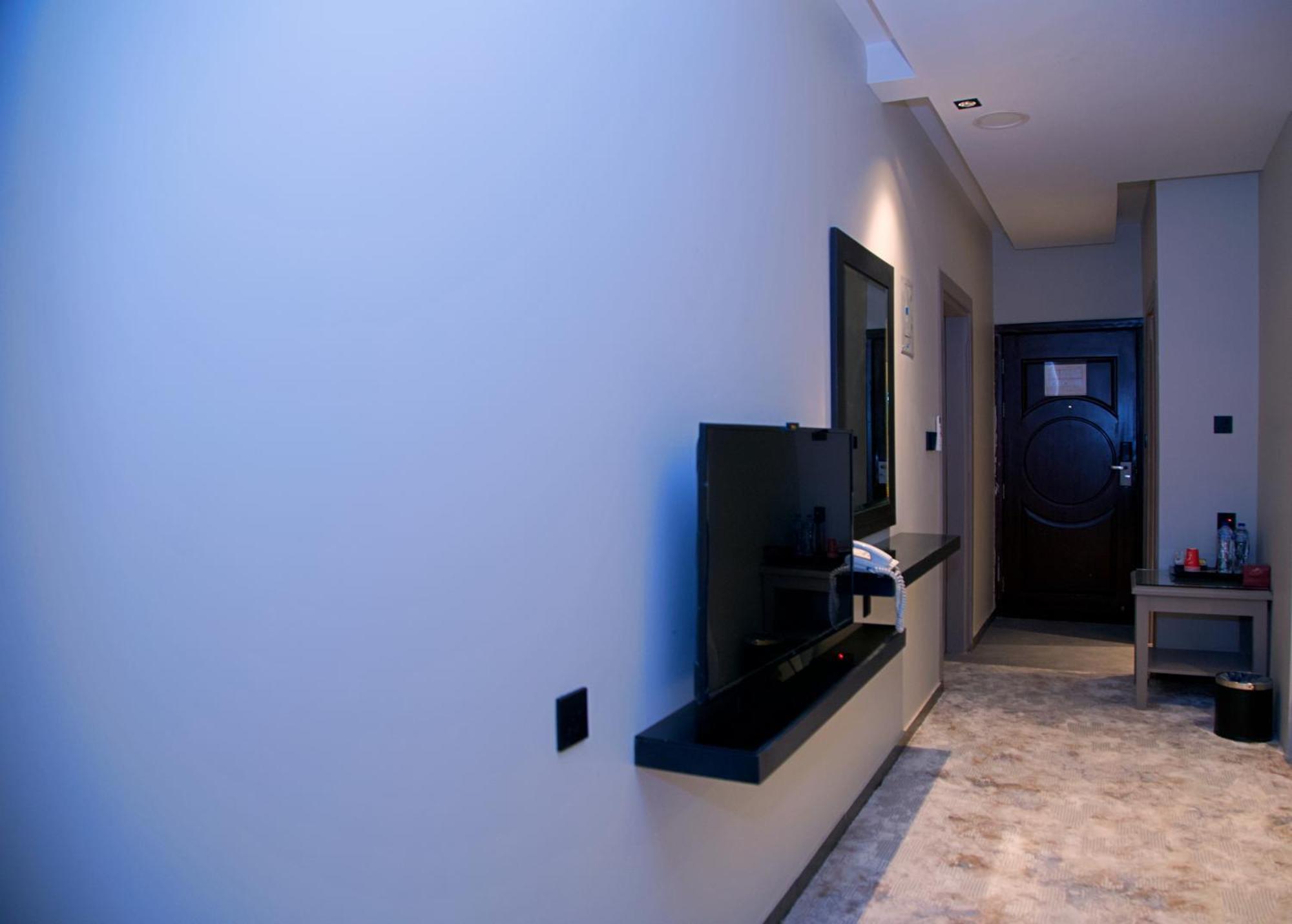 Sharz Hotel Бурайда Экстерьер фото