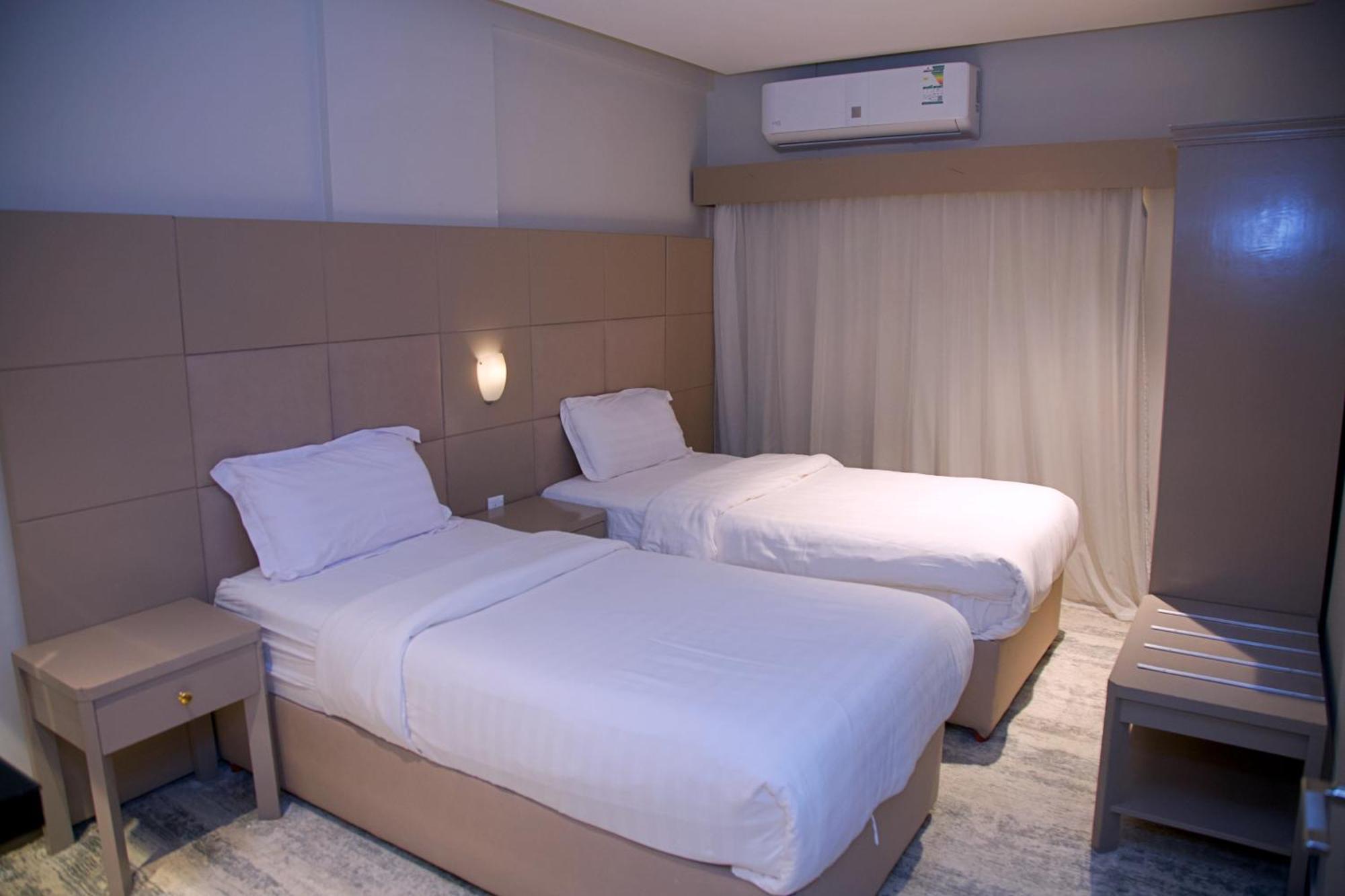Sharz Hotel Бурайда Экстерьер фото