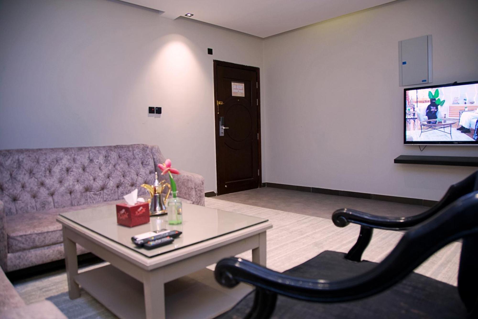 Sharz Hotel Бурайда Экстерьер фото