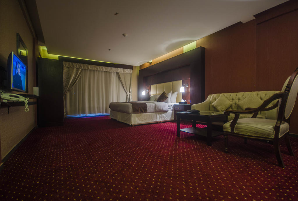 Sharz Hotel Бурайда Номер фото